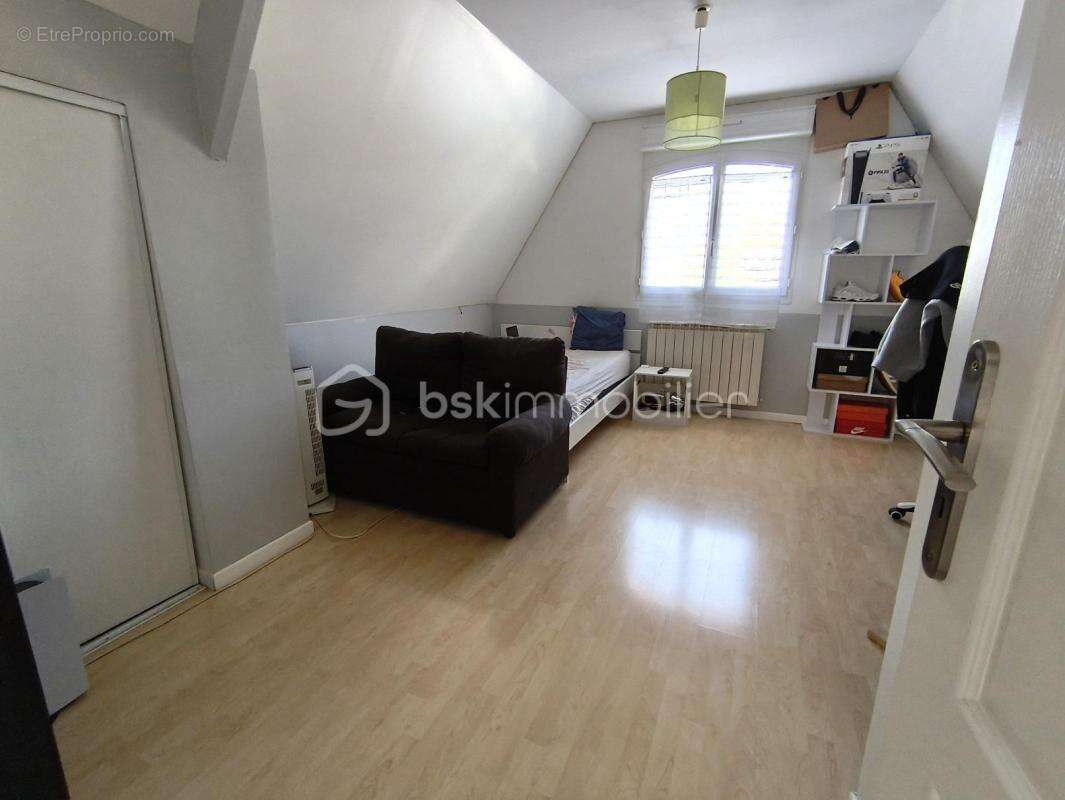 Maison de 210m2 avec piscine - photo 11