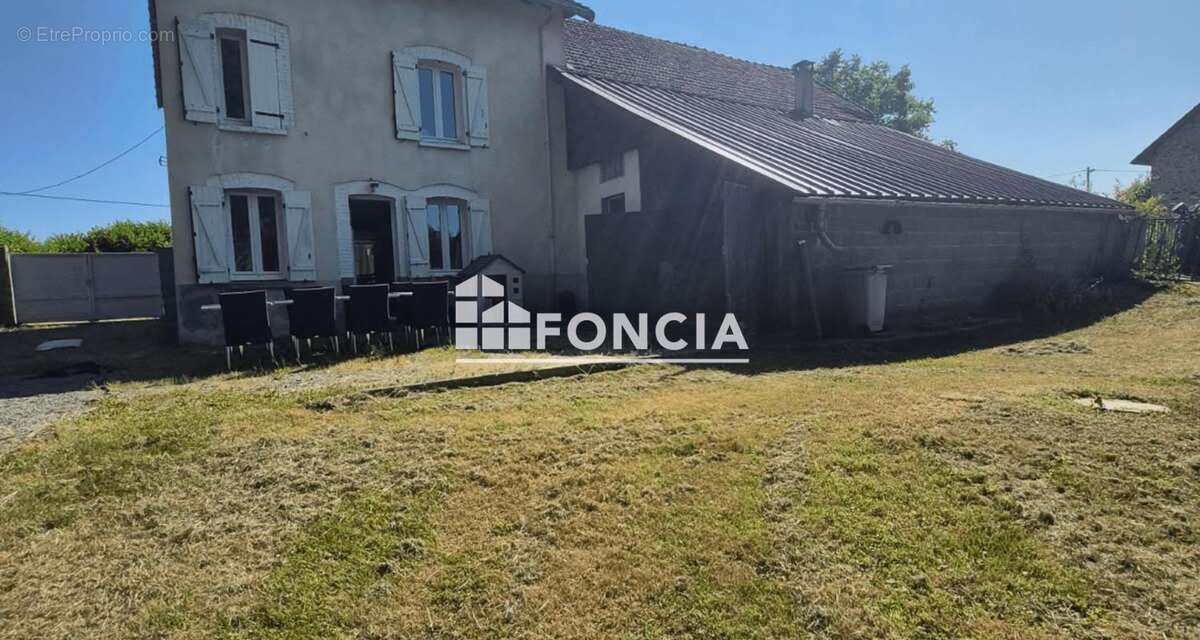 Maison de campagne traversante à vendre – La Jonchère-Saint-Maurice - photo 7