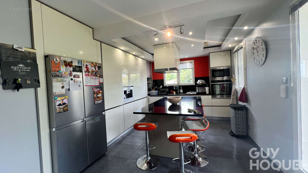 Grande maison familiale avec piscine DPE A - photo 3
