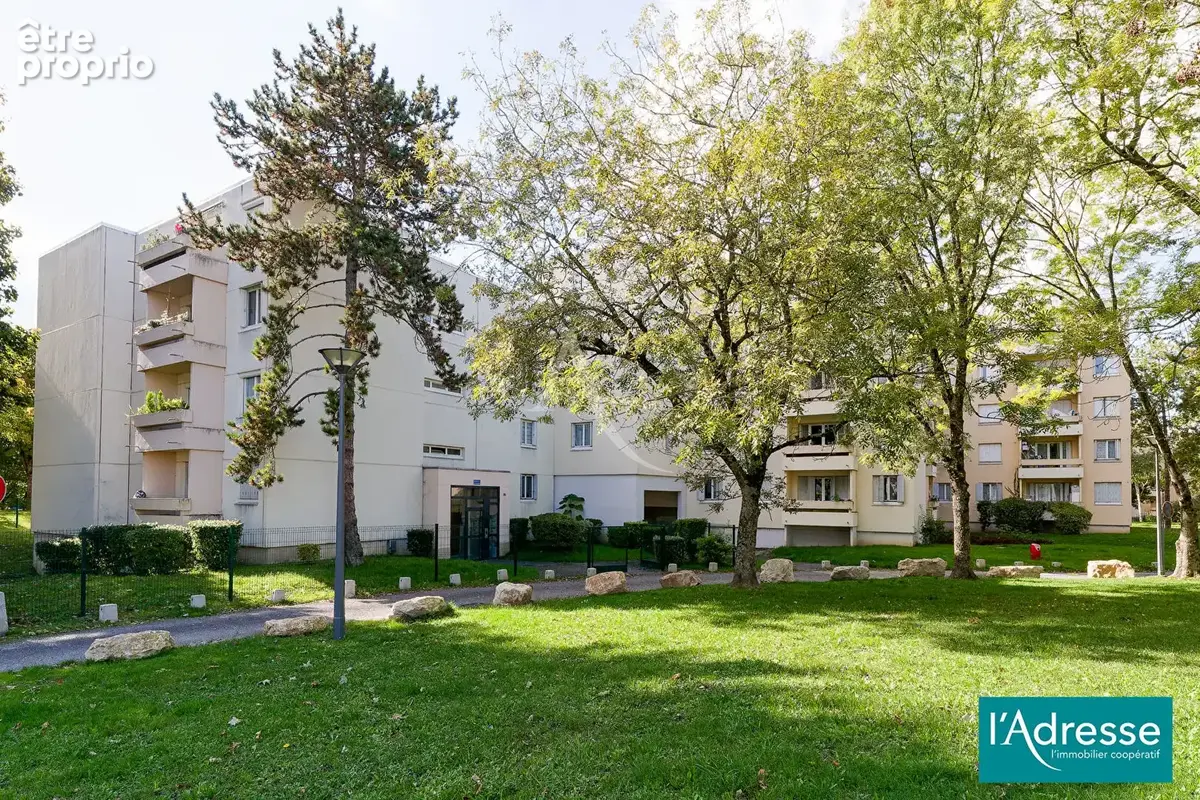 REIMS ? Appartement 5 pièces de 110 m² avec balcon, 4 chambres et ascenseur ? 149 900 - photo 1