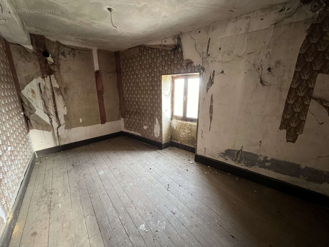 Maison à IVRY-EN-MONTAGNE