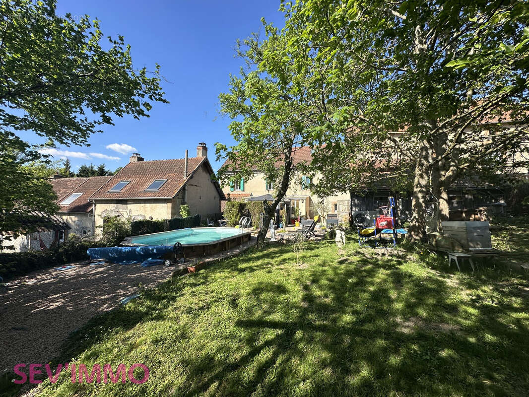 Maison à SAINT-GERAND-LE-PUY