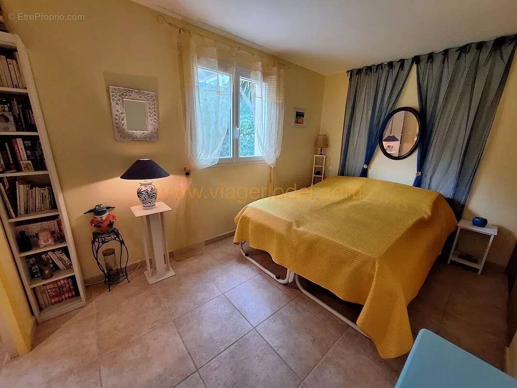 Maison à ROQUEBRUNE-SUR-ARGENS