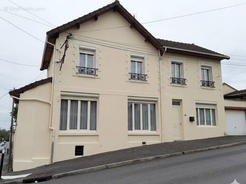 Maison à GOUSSAINVILLE