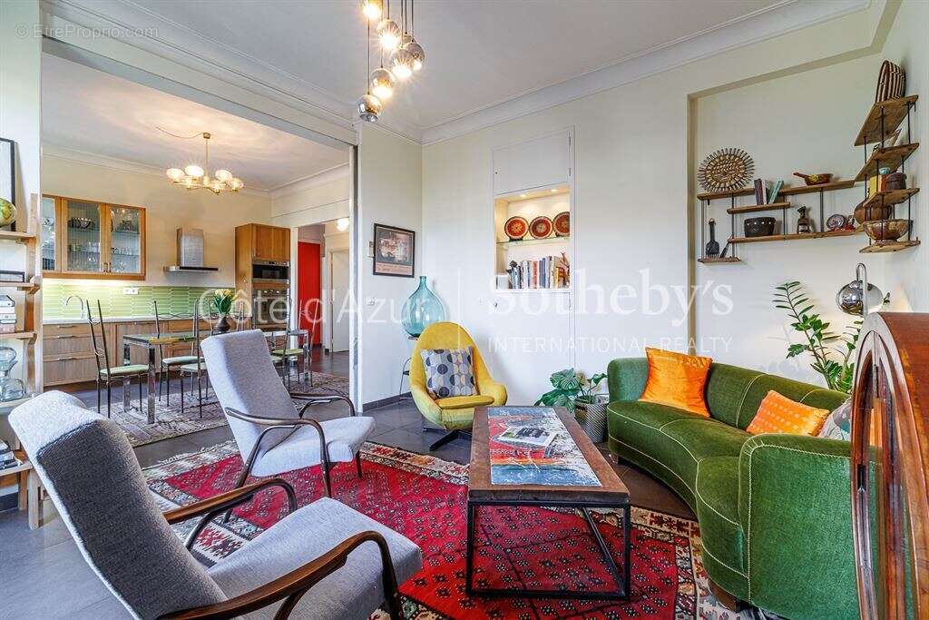 Nice Port, appartement de 90 m² en avant-dernier étage avec balcon et vue dégagée - photo 2