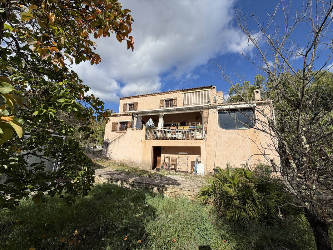 Maison à SAINT-MAXIMIN-LA-SAINTE-BAUME