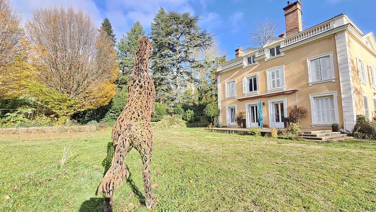 Maison à LA TALAUDIERE