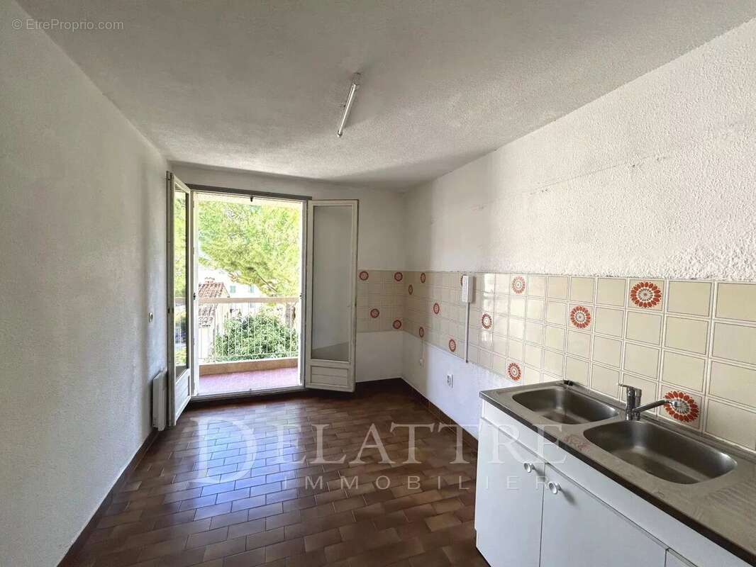 Appartement à LE BAR-SUR-LOUP