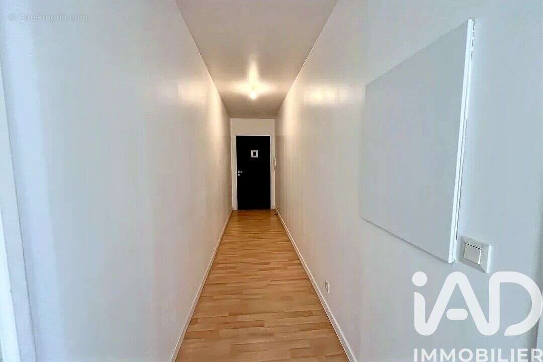 Photo 3 - Appartement à COMBS-LA-VILLE