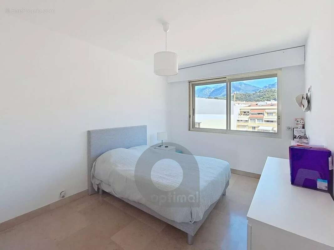 Appartement à ROQUEBRUNE-CAP-MARTIN