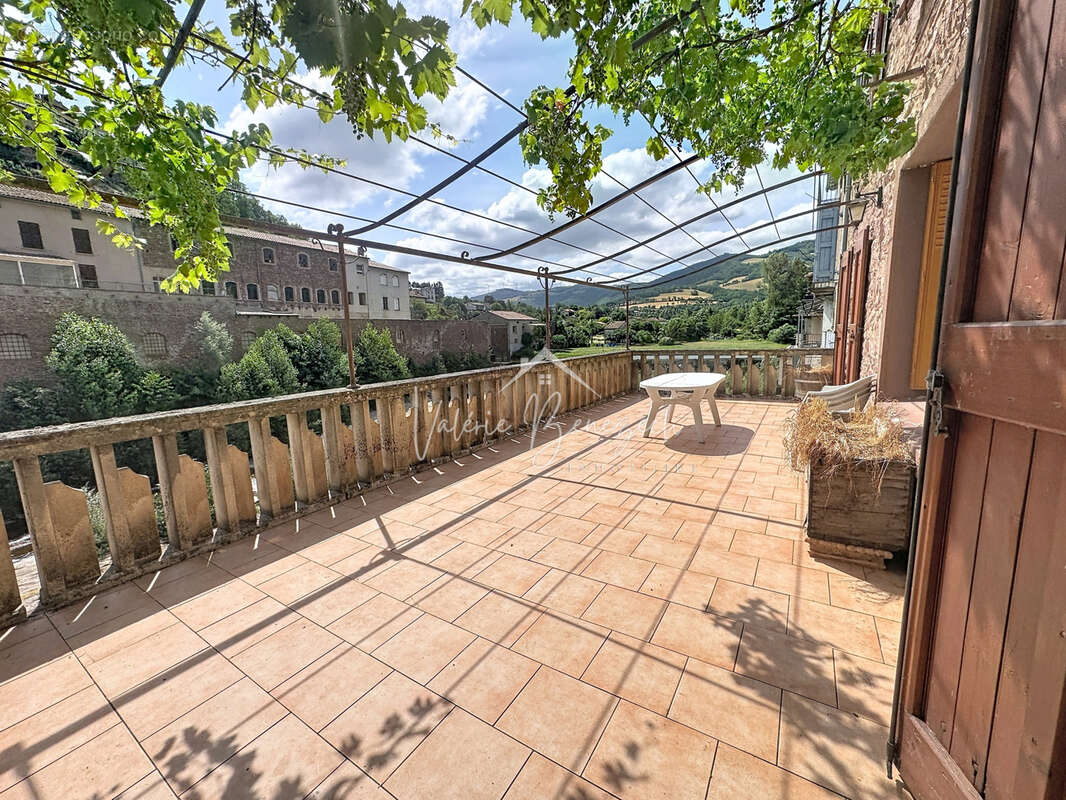 Maison à CAMARES