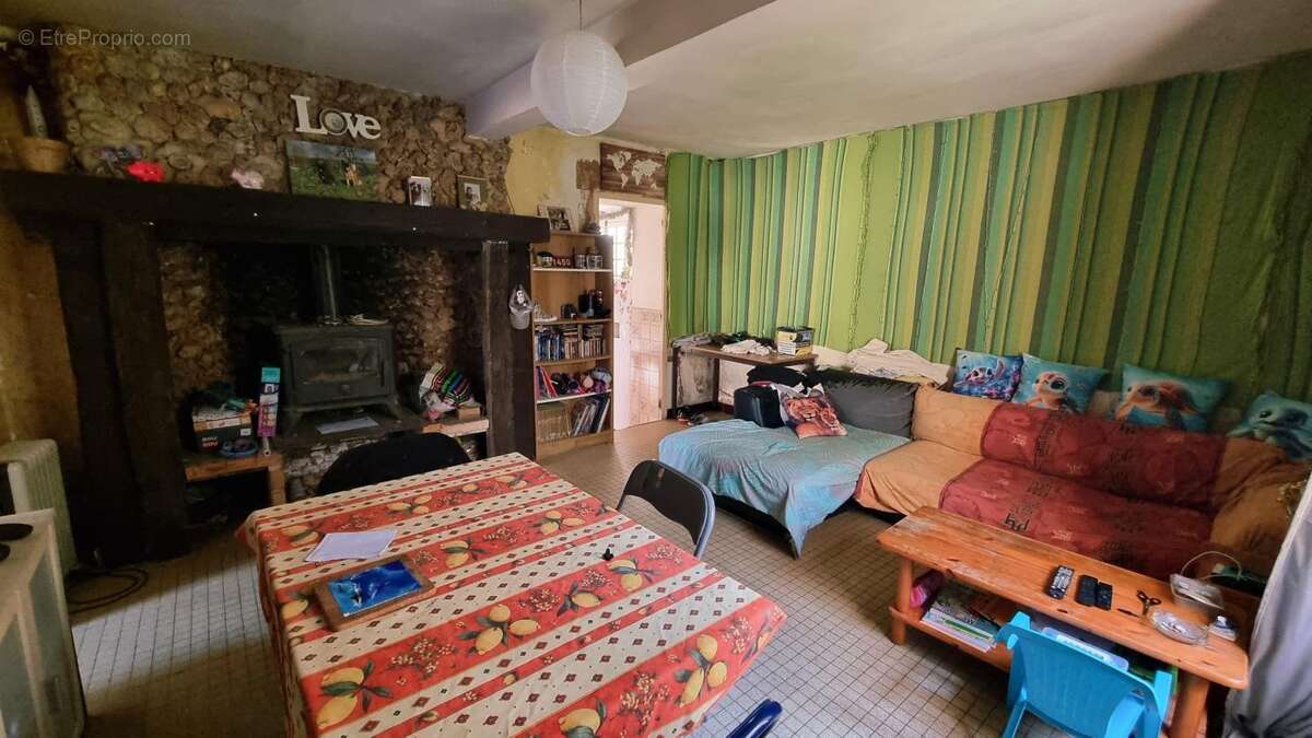 Maison à GRUN-BORDAS