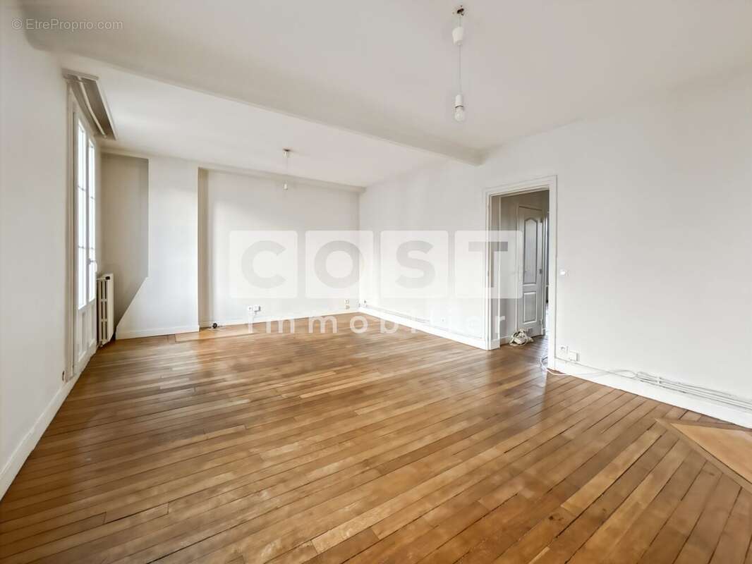 Appartement à COLOMBES