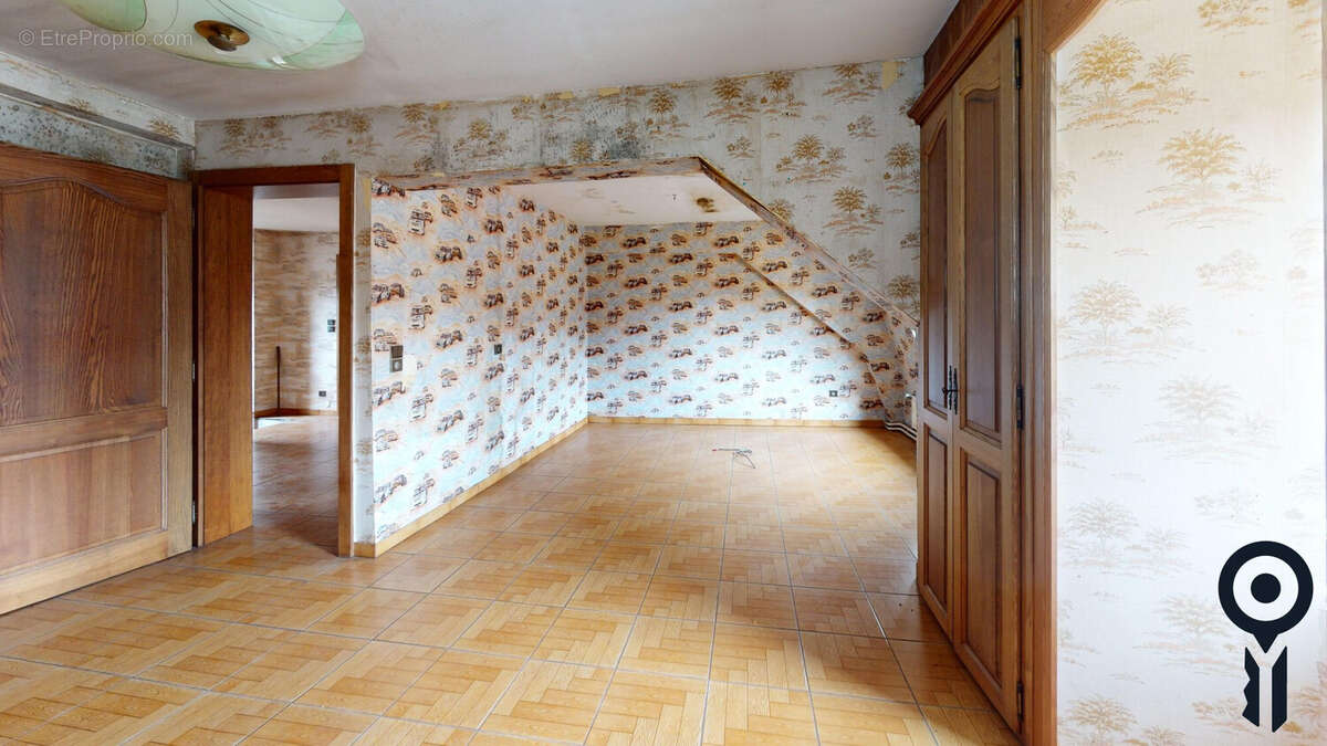 Appartement à PUTTELANGE-AUX-LACS