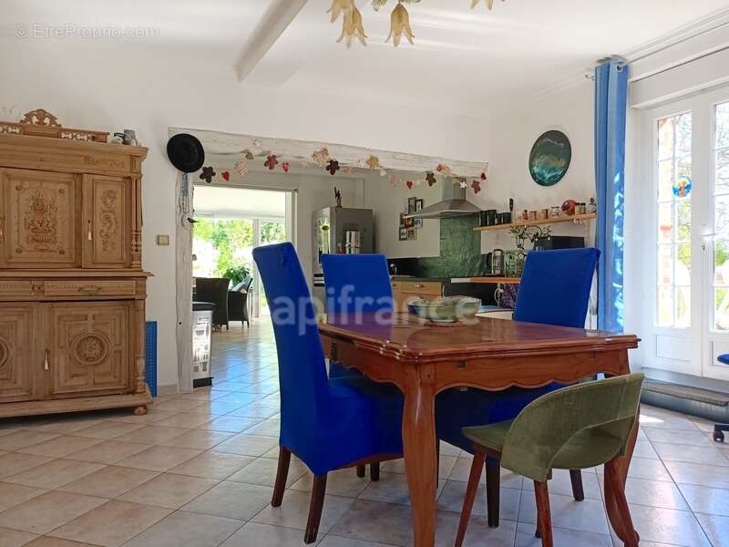 Maison à VILLECHETIVE