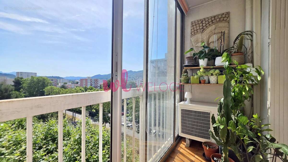 Appartement à MARSEILLE-11E