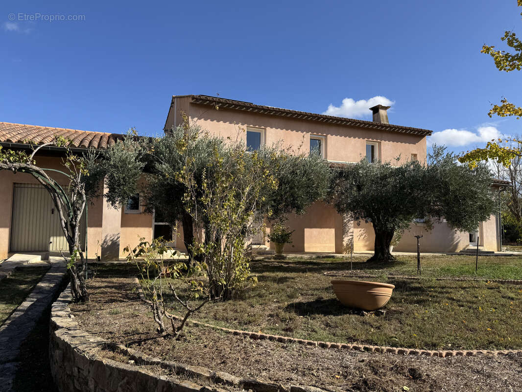 Maison à SAINT-BAUZILLE-DE-LA-SYLVE