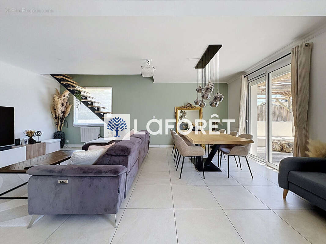 Maison Beynost 6 pièces 157.09m² et son jardin de 121m² - photo 2