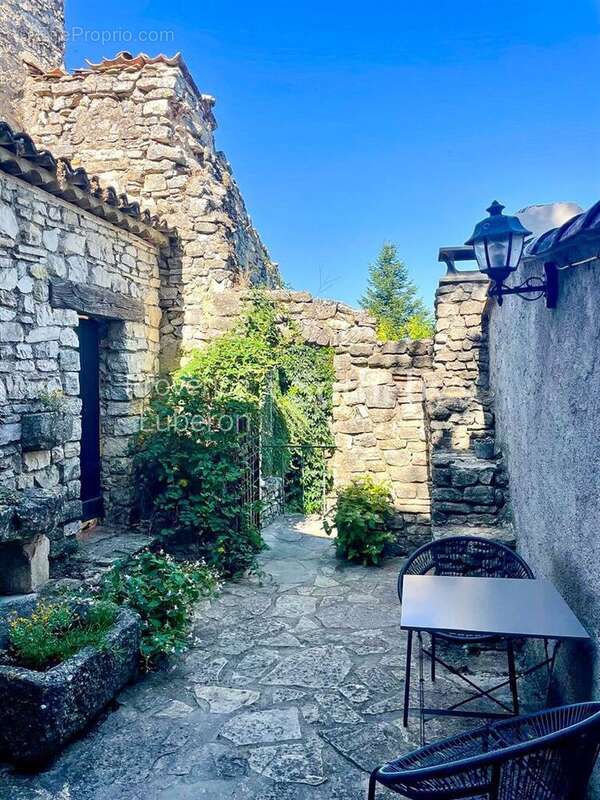 Maison à SAINT-MARTIN-DE-CASTILLON