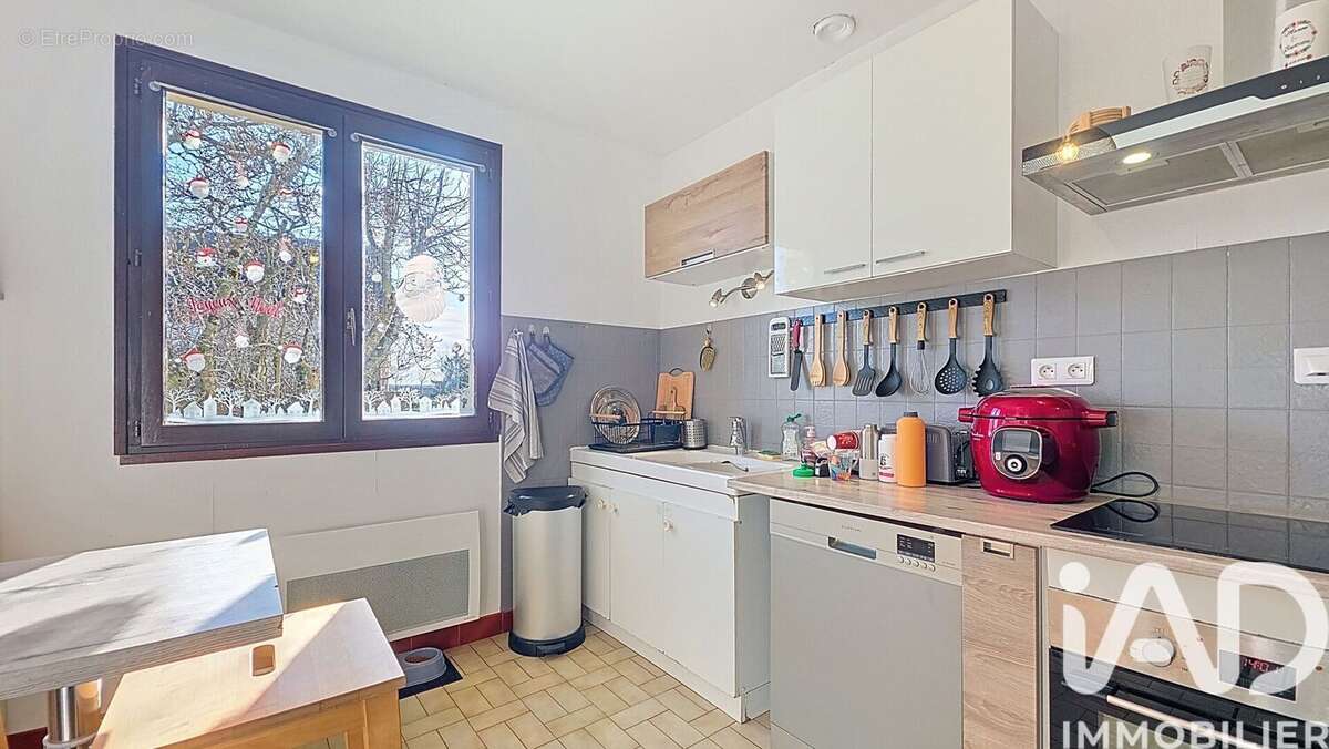 Photo 3 - Maison à NEUILLY-LE-REAL