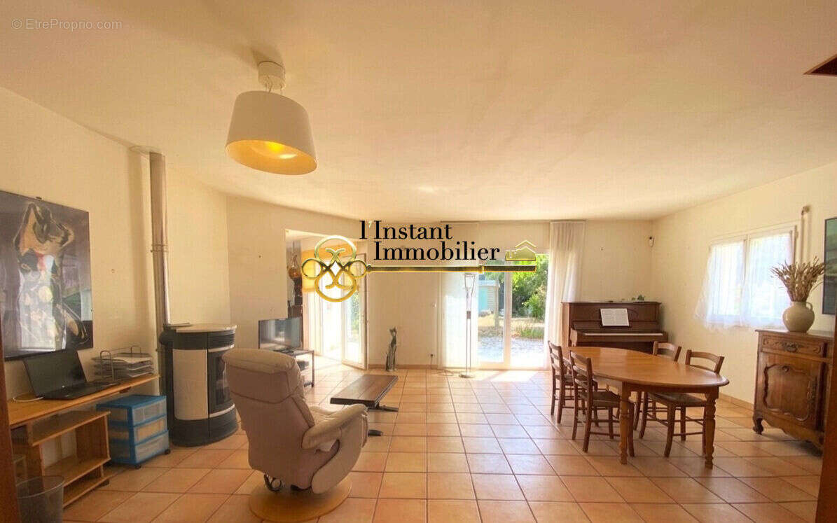 Maison Plougasnou 7 pièce(s) 170 m2 - photo 12