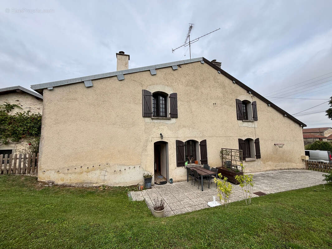 Maison à LONGCHAMPS-SUR-AIRE