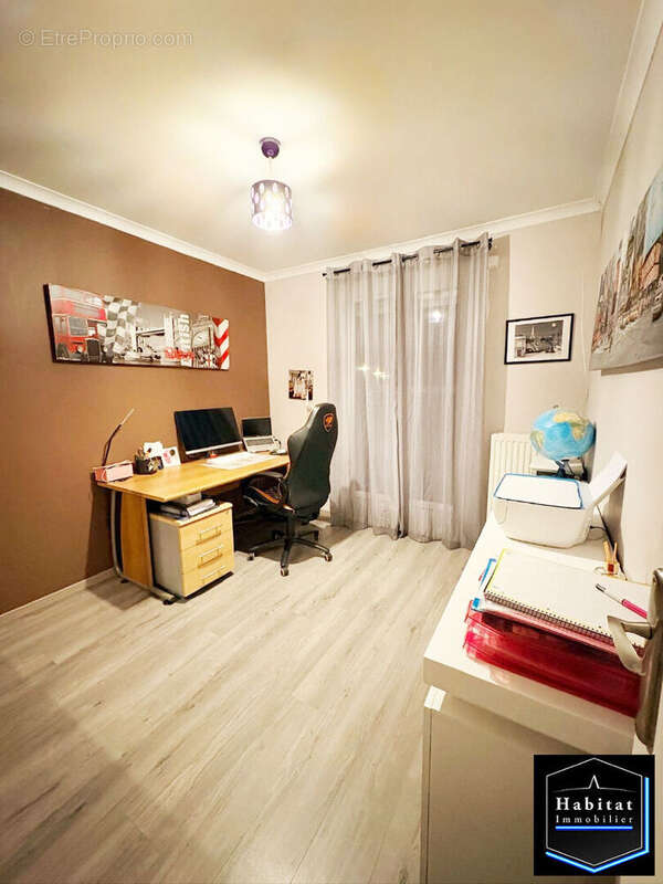 Maison à LE PLESSIS-BELLEVILLE