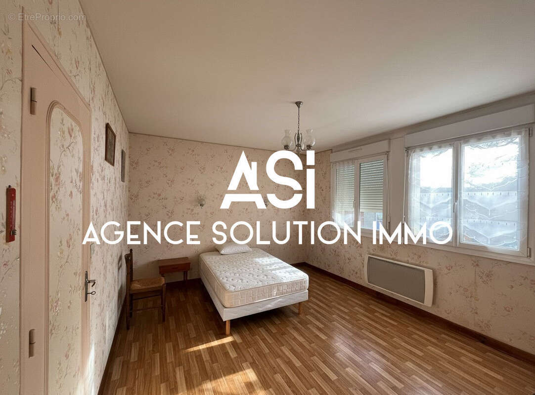 Maison à VILLAINES-LA-JUHEL