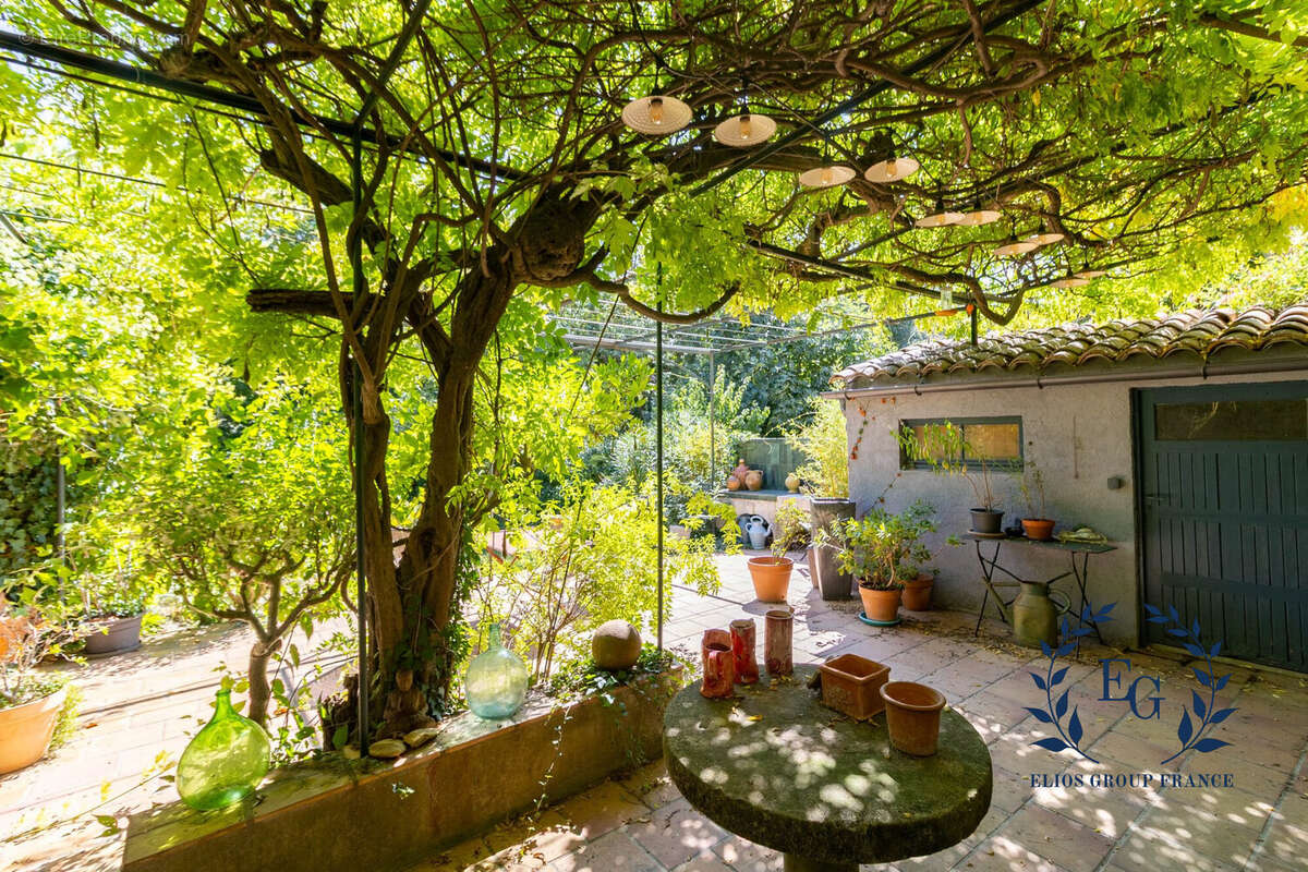 Maison à CORRENS