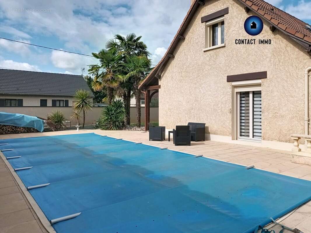 Maison à VARETZ