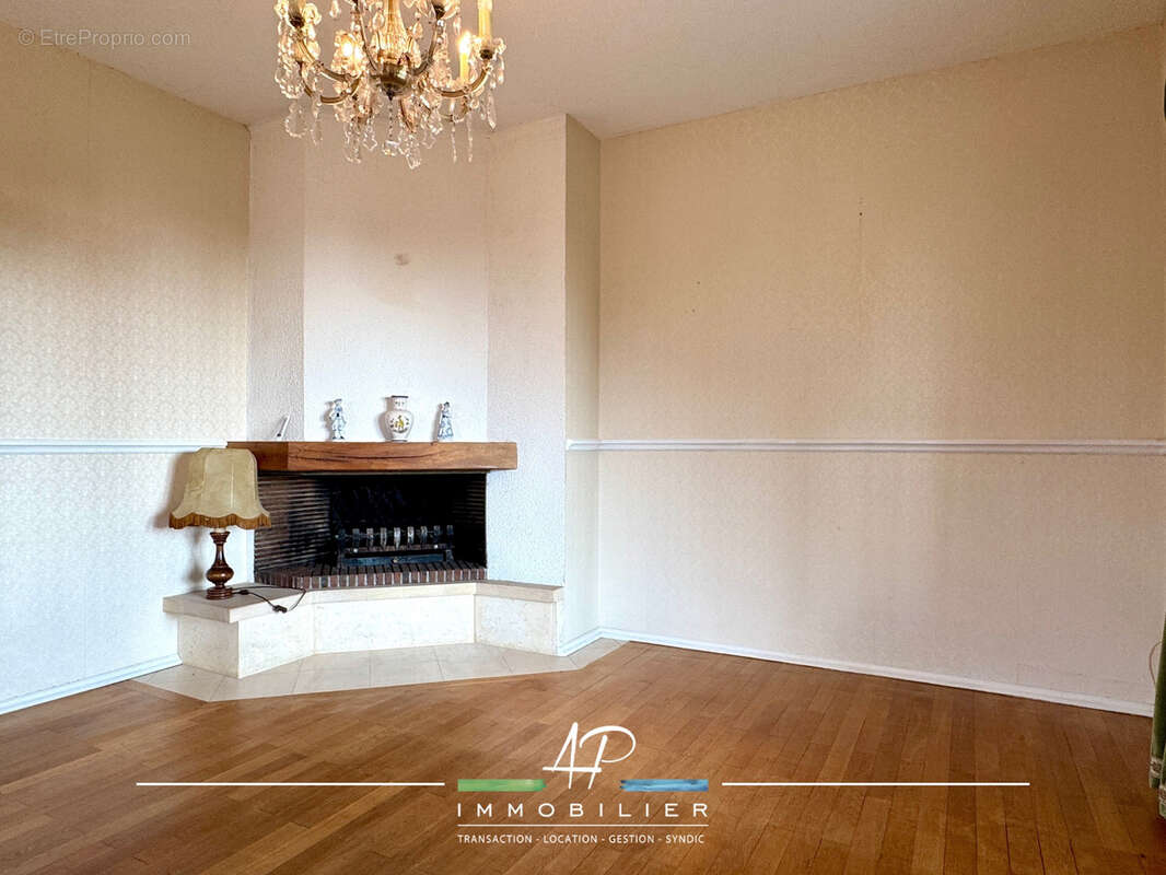 Maison à BELLENEUVE