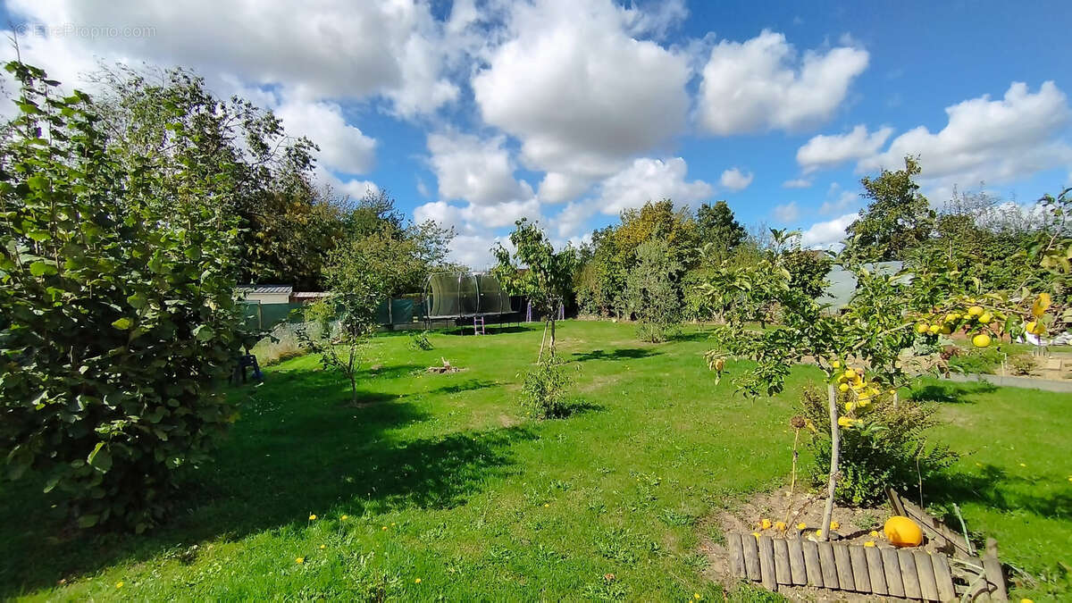 Maison à SAINTE-GENEVIEVE