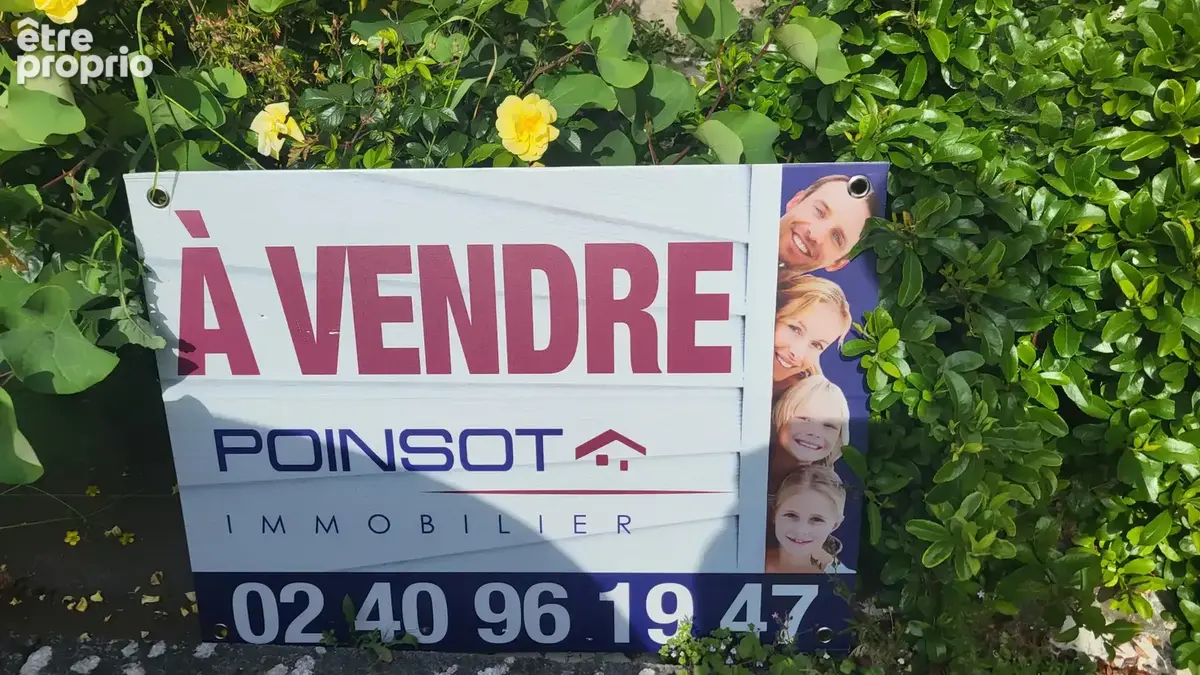 Photo Terrain à Bonnoeuvre au prix de 70 500€