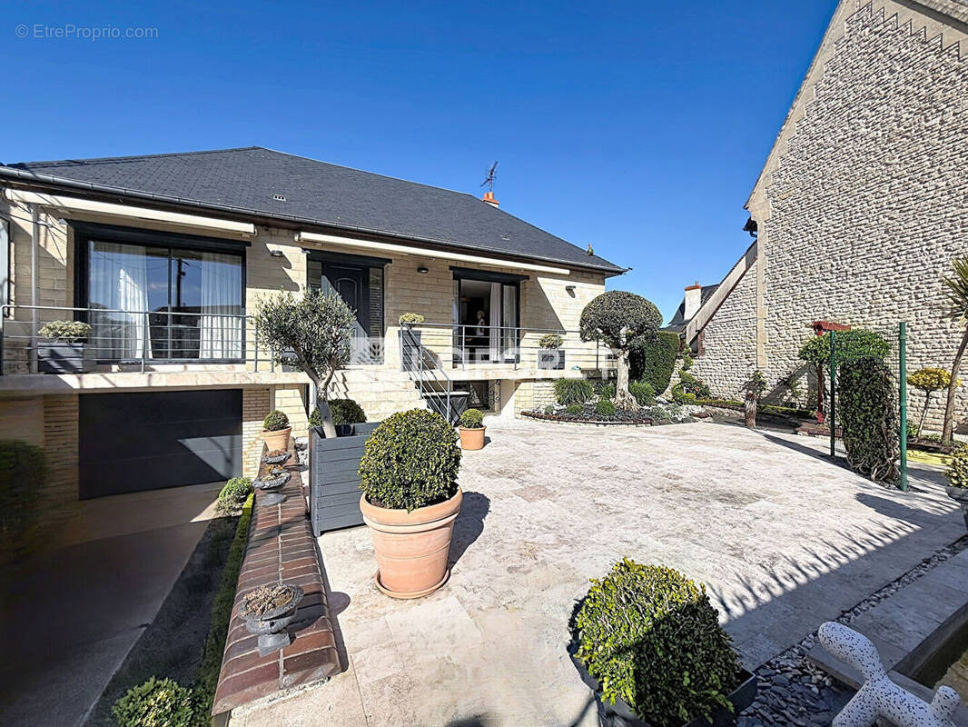 Maison à OUISTREHAM