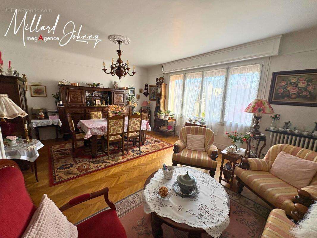 Appartement à MONTCEAU-LES-MINES