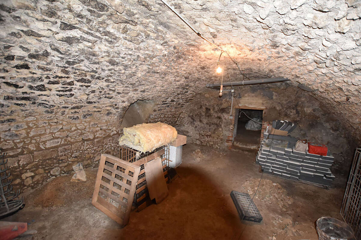 Maison à SAINT-GERAND-LE-PUY