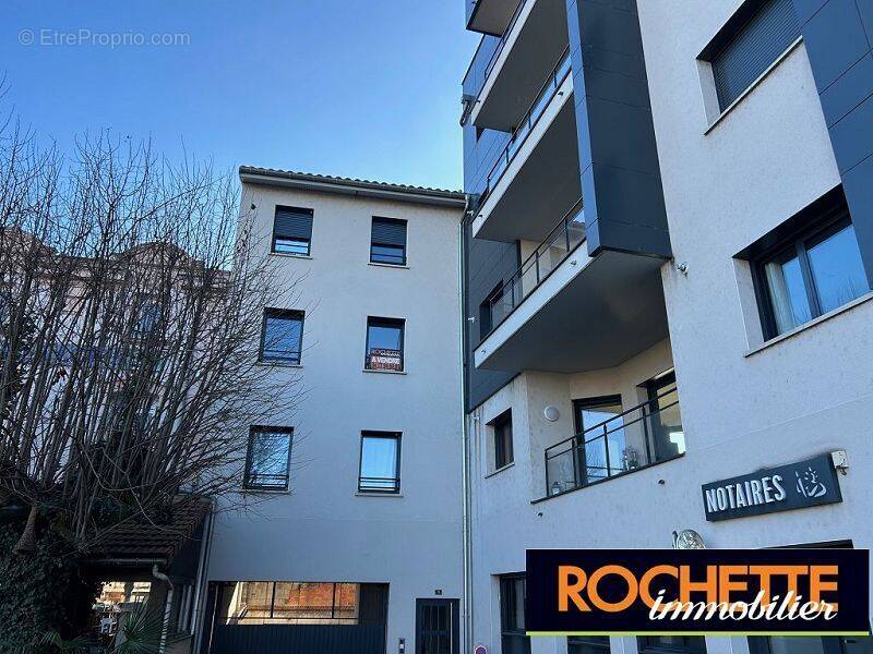 Appartement à MONTROND-LES-BAINS