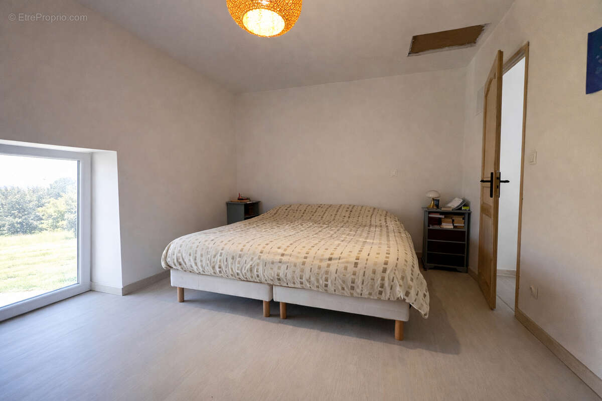 Maison à MEZIDON-CANON