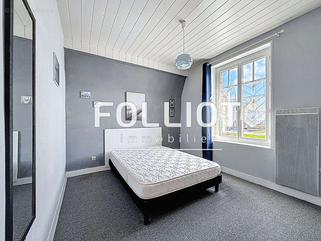 Maison à DONVILLE-LES-BAINS