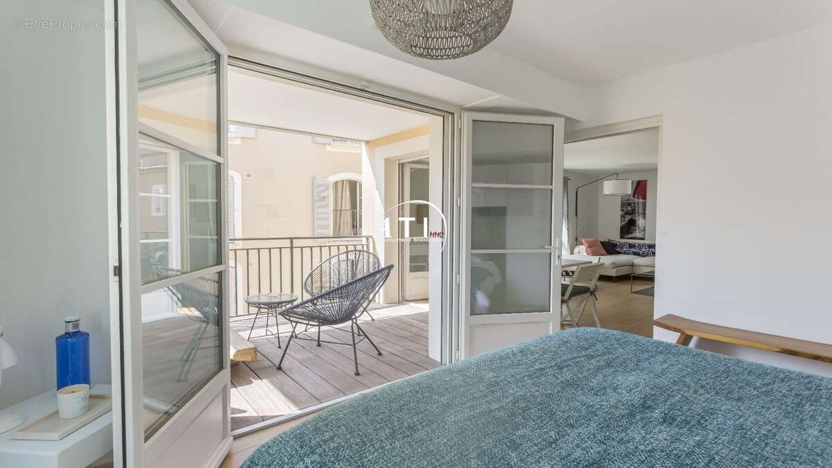 Appartement à SAINT-TROPEZ