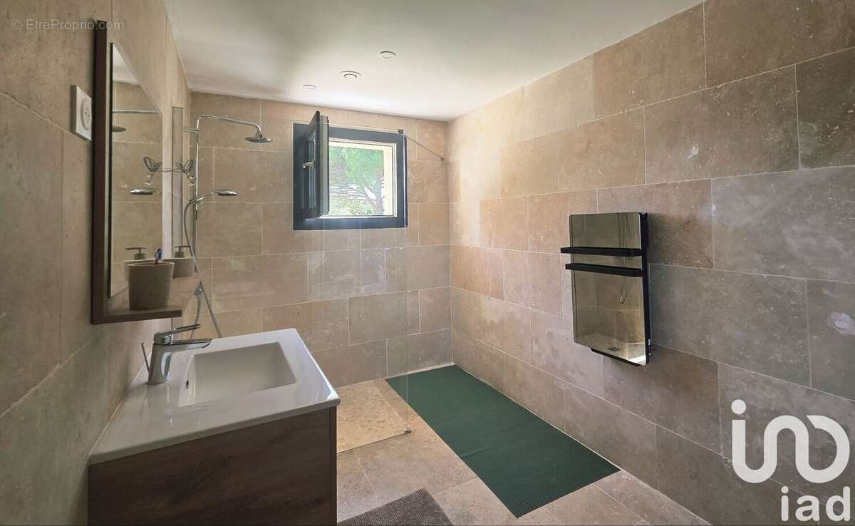 Photo 6 - Maison à ROQUEBRUNE-SUR-ARGENS