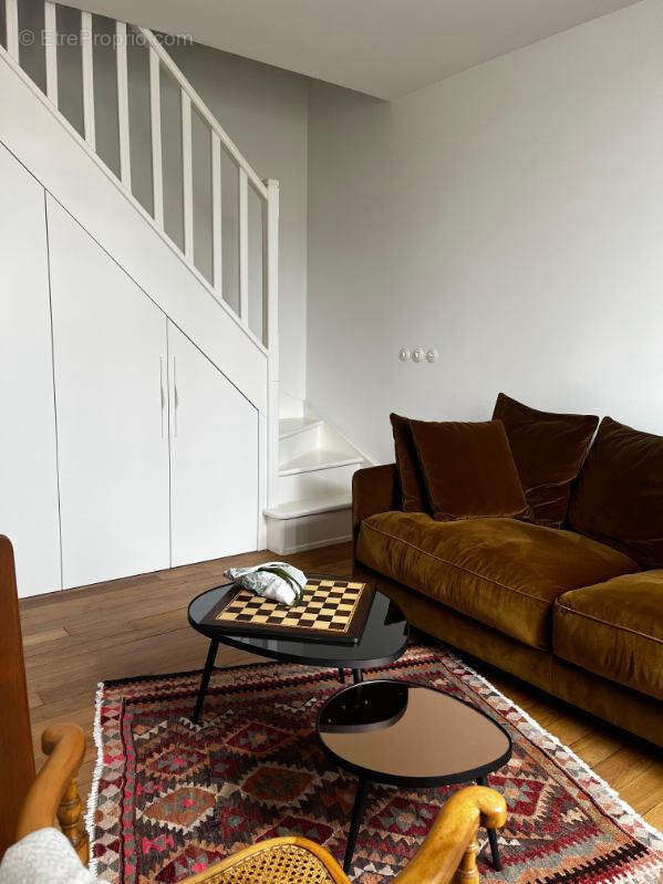 Appartement à CHARENTON-LE-PONT