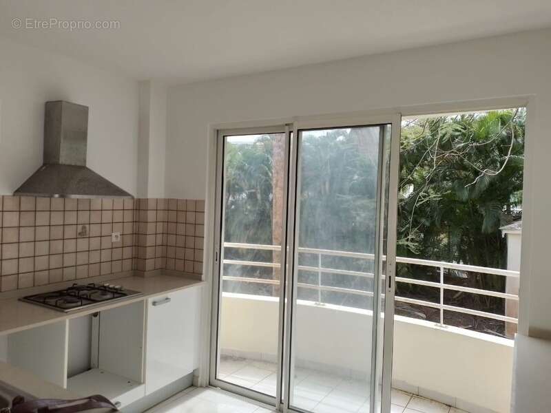 Appartement DIDIER T3 Fort de France + Box - photo 8