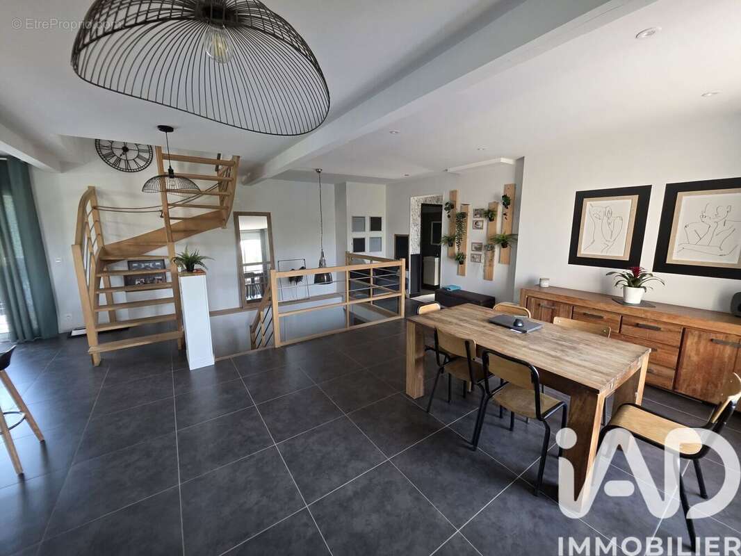 Photo 2 - Maison à MINIAC-MORVAN