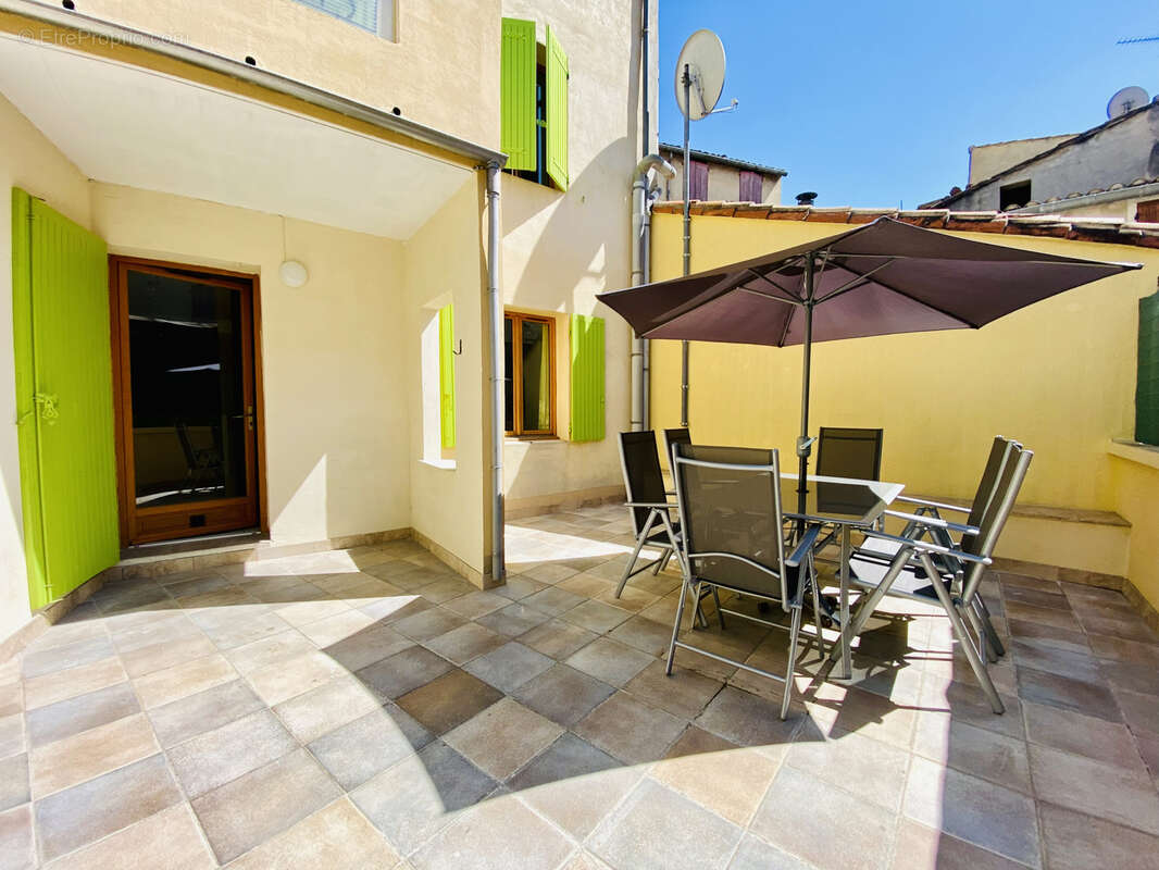 Appartement à MALAUCENE