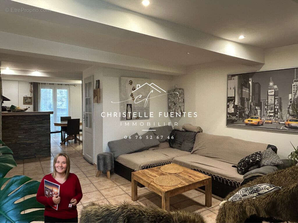 Appartement à POUSSAN