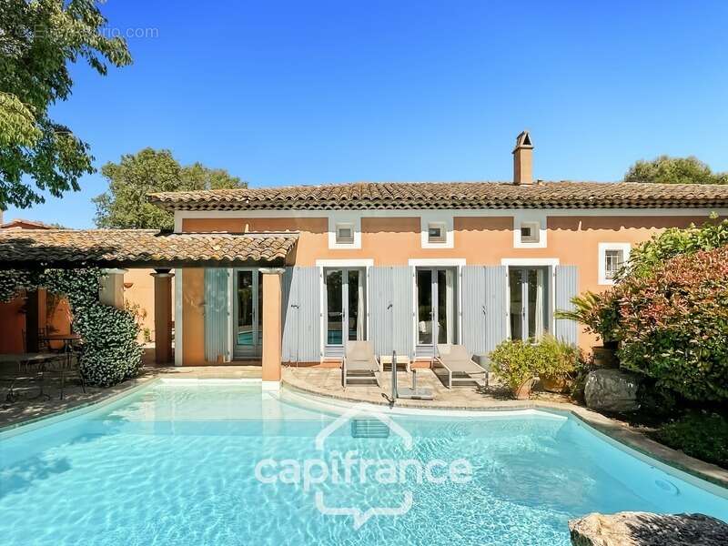 Maison à MALLEMORT