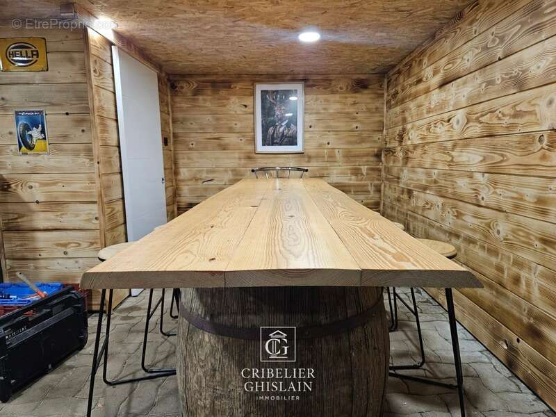 Maison à LA CHAPELLE-BASSE-MER