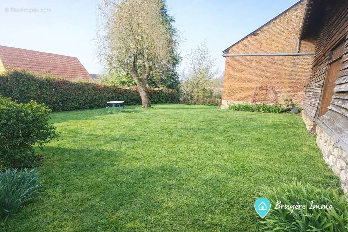 Appartement à AUBENTON