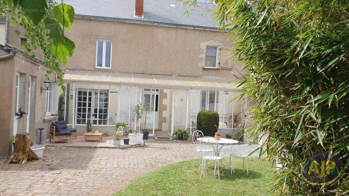 Maison à LE TEMPLE-DE-BRETAGNE